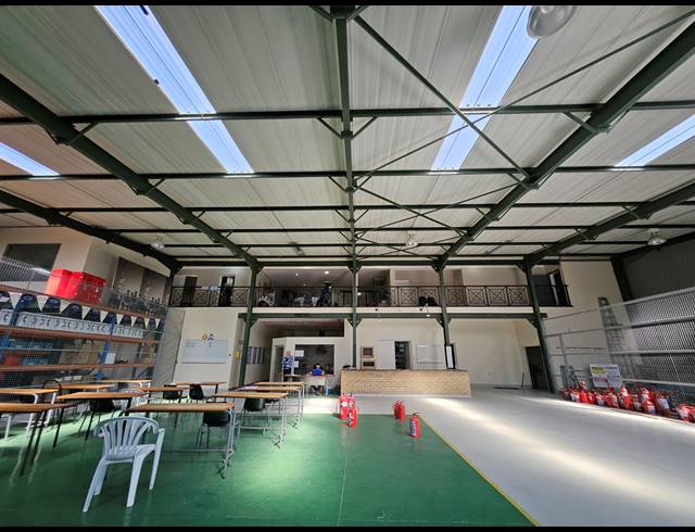 1,452M² WAREHOUSE FOR SALE IN RANDJESPARK